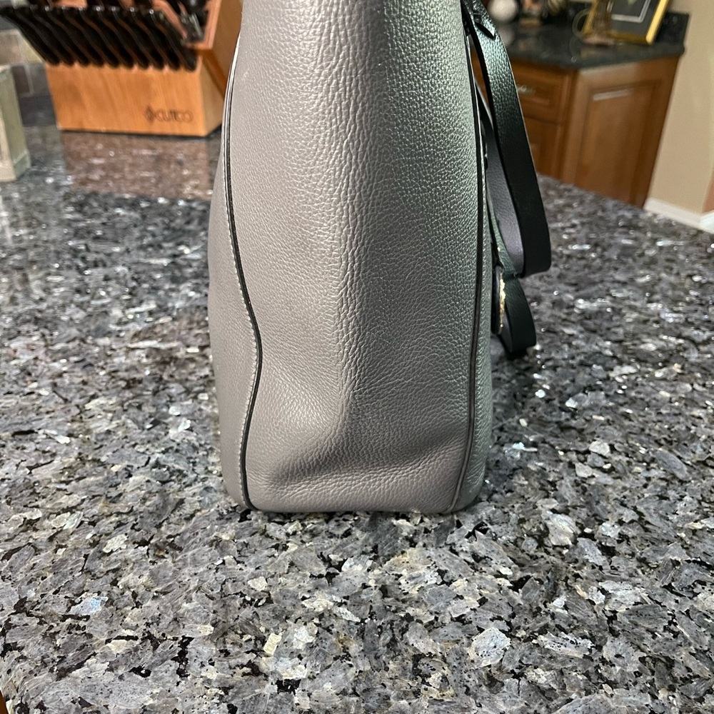 Tommy Bahama Dark Gray Pebbled Leather Tote w/ Black Braided Straps 11x14 - Picture 7 of 15